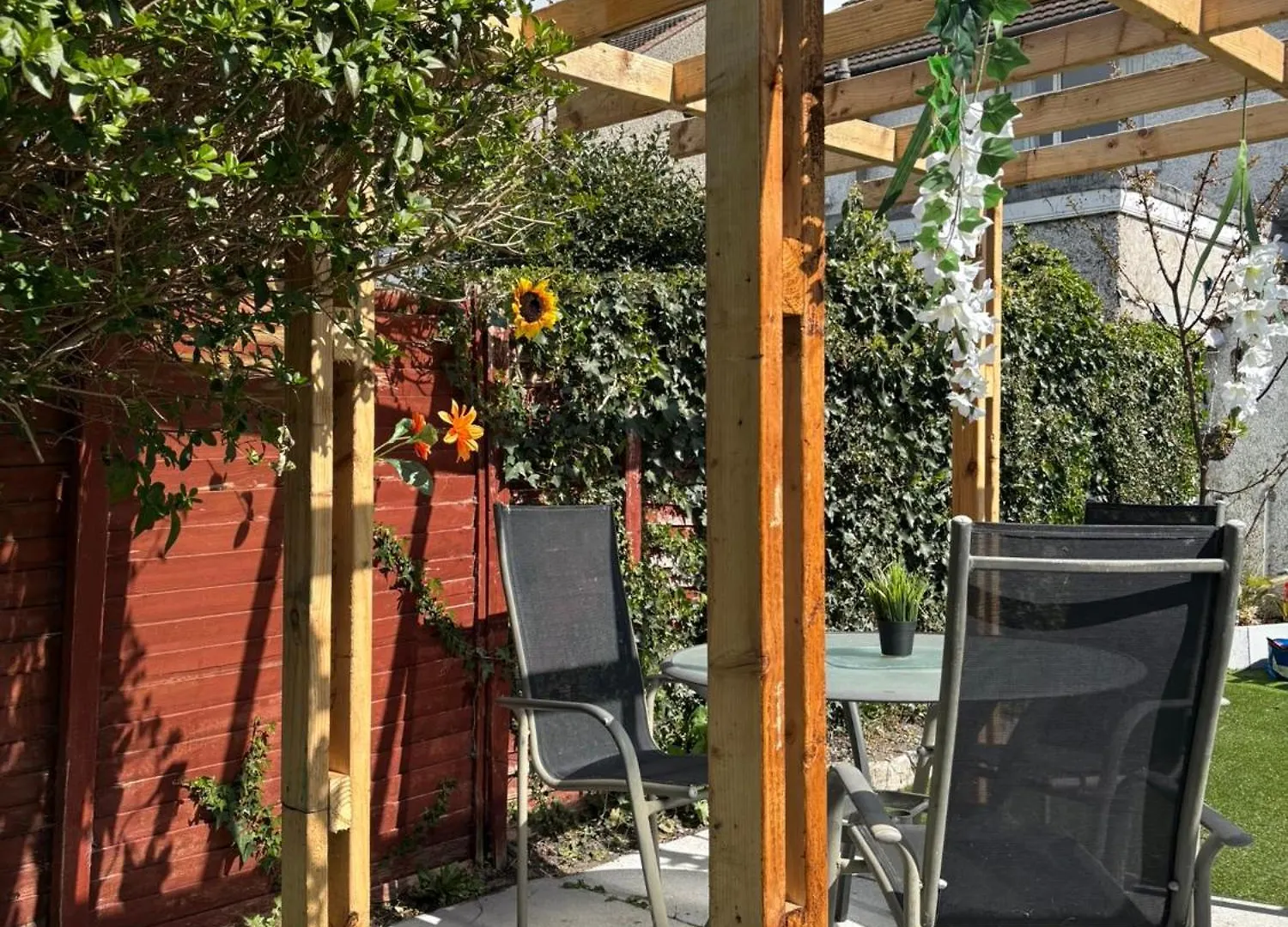 Penzion Superb Triple Room Near Airport - 4 Dublin