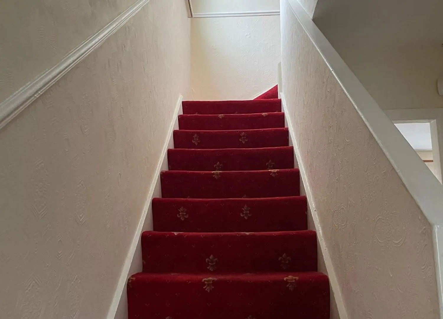 Superb Triple Room Near Airport - 4 Dublin 0*,  Ireland