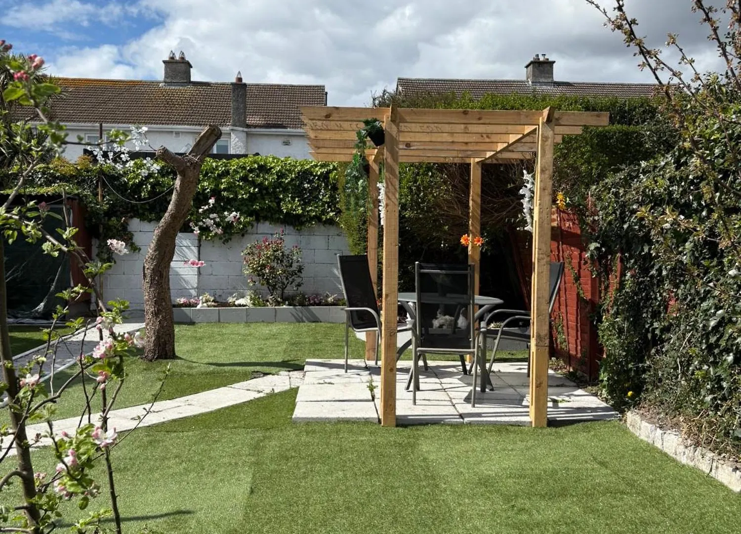 Superb Triple Room Near Airport - 4 Dublin