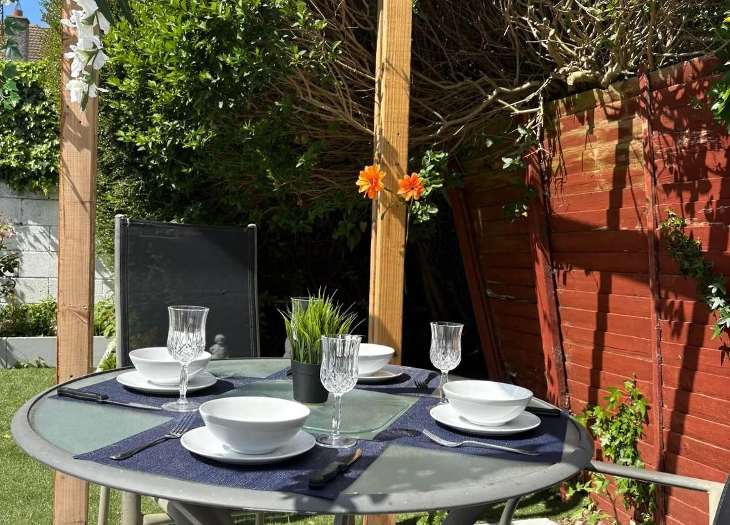 Superb Triple Room Near Airport - 4 Dublin Guest house